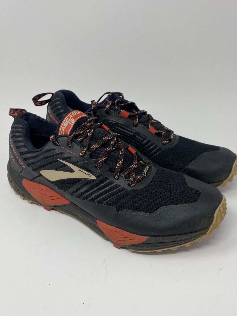 Brooks Cascadia 13 GTX Mens Trail Running Shoes Size 10.5 Medium (D) Black Red